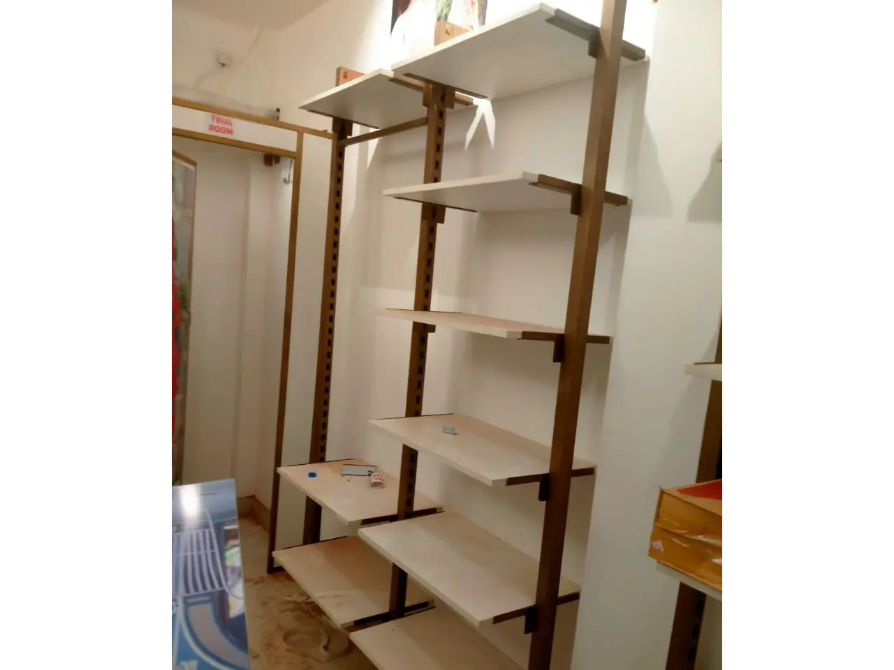 716934827_apparel display racks Installation Banaras .webp